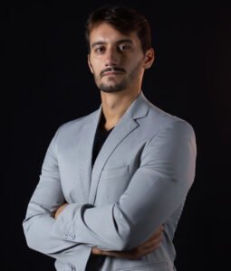 Gustavo Leão